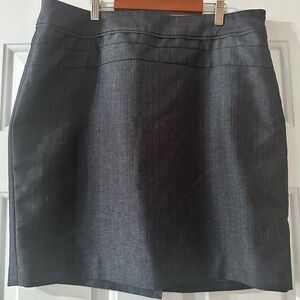 The Limited blue Chambray pencil skirt. Size 14.